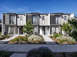 Village Apartments at NZCIS, hotelli kohteessa Upper Hutt