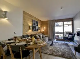 Luxueux Appartement 2 Chambres au Cœur de Courchevel 1850, Balcon, Parking et Services Inclus - FR-1-613A-7