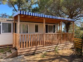 Albatross Mobile Homes on Camping Cala Canyelles, отель в Льорет-де-Маре