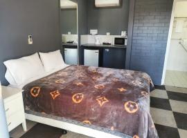 All Seasons Country Lodge, hotel in Taree