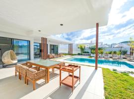 Ashta Suites / Zen Suite, vila Fetijoje