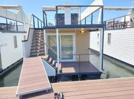 HOUSE BOAT OLIVA - Floating House