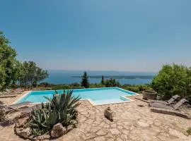 Outstanding Hvar Villa - 4 Bedrooms - Villa Dvori Pogled - Tennis Court - Incredible Sea Views