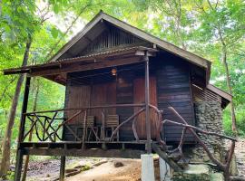 Room in Bungalow - Foresta Cottage of Koh Pu no6194, hotel v destinaci Ko Jum