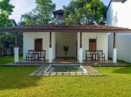 Summer House - Private villa close to International Airport BIA