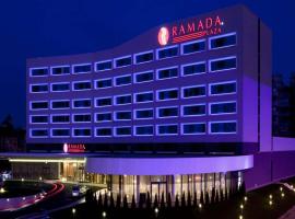 Ramada Plaza Craiova, хотел в Крайова