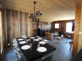 Chalet Nobel Centre ville 8 pers - 4 Chambres - 4 SdB, khách sạn ở Font-Romeu