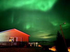 Senja Peak Panorama, villa en Straumstad