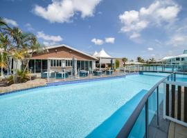 Oaks Port Stephens Pacific Blue Resort, strandleiga í Salamander Bay