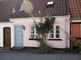 Skønt fiskerhus. Tæt på by, havn og havet, ваканционна къща в Marstal