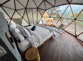 URQU Glamping cerca a Bogota، فندق في سيلفانيا