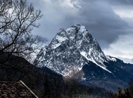 Bio Ferienwohnungen im Lieblingsort 1868, goedkoop hotel in Garmisch-Partenkirchen