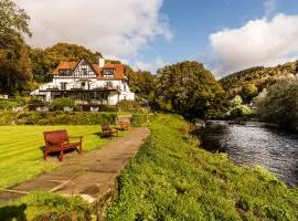 Craig-y-Dderwen Riverside Hotel