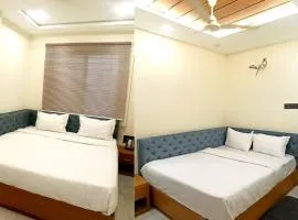 Hotel Sadashiv