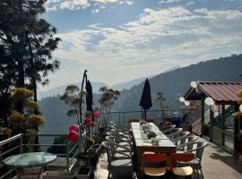 Hadley inn Kasauli, hotel v mestu Kasauli