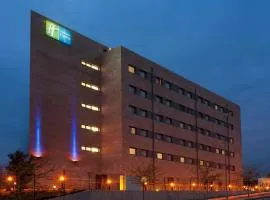 Holiday Inn Express Sant Cugat, an IHG Hotel