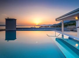 Boutique Hotel Mirjam: Makarska şehrinde bir otel