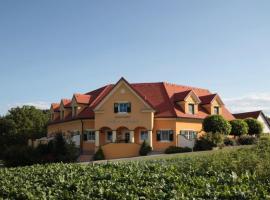 Ferienhof Uhudler-Arkaden, hotel i Stegersbach