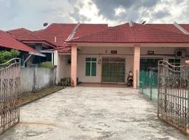 Hajjah Homestay Muar