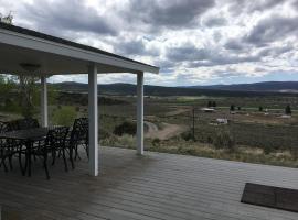 Hilltop Heaven - 5 Star Comfort and Views, casa vacanze a Panguitch