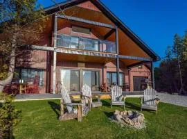 Lakefront Luxury Cottage - Shining Star - Close to Sauble Beach