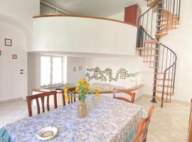 Euploia Apartment, villa en Isquia