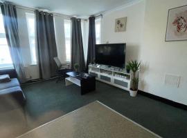 Cozy One Bed Apartment Near Purley Station, hotel em Purley