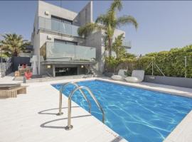 Clauhomes Villa Al Mar Deluxe, hotel in Tarragona