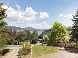 Jindabyne Peaceful Lakeside Escape، فندق رخيص في جيندابين