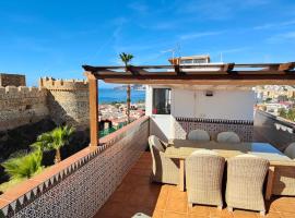 Maison Almuñecar centre ! vue mer château montagne, hotel di Almuñécar