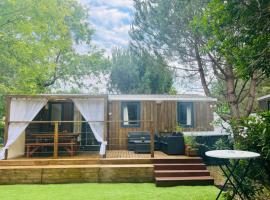 Vayny Biscarrosse Logement entier cosy camping 5 étoiles, hotel di Biscarrosse