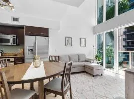 Brickell 2 Story Luxury Getaway With Pool