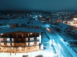 Loft Hotel Bakuriani: Bakuriani şehrinde bir otel