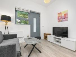 Modern 1 Bedroom Apartment in Central Woking、ウォーキングのホテル