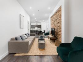 Boutique Lofts Notre Dame, хотел в Монреал