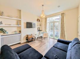 Town Centre House for 6 Guests, hotel di Bournemouth