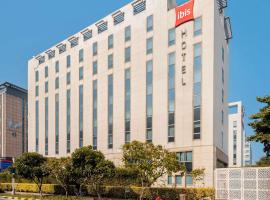 ibis New Delhi Aerocity - An Accor Brand, hotel a Nova Delhi