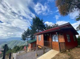 Cabaña Mariposa Cometa – Living IN THE clouds!, hotel u gradu 'San Pablo'