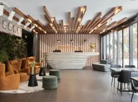 Kennigo Hotel Brisbane, Independent Collection by EVT