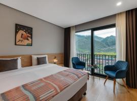 Hotel Memoir Kazbegi by DNT Group, hotell i Kazbegi