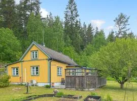 Cozy Home In Tranås With Kitchen