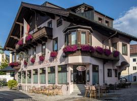 Hotel Fischer, hótel í Sankt Johann in Tirol