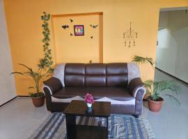 SHI's 2BHK in GN Mills, Ganga Hospital, Women's Care Coimbatore, hotel di Coimbatore