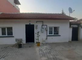 Town center house, hotel u gradu İznik