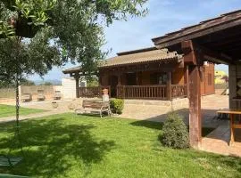 Casa de madera con piscina en Cambrils