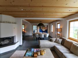 Chalet Badrutt by Arosa Holiday, cottage di Arosa