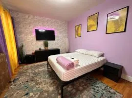 King size room in Manhattan Central Harlem