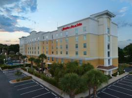 Hampton Inn & Suites Orlando North Altamonte Springs, готель біля аеропорту Аеропорт Орландо Сенфорд - SFB, в Орландо