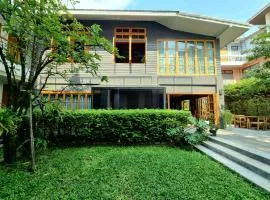 Vali Villa Bangkok