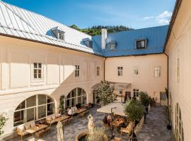 Opera apartments, khách sạn ở Banská Štiavnica